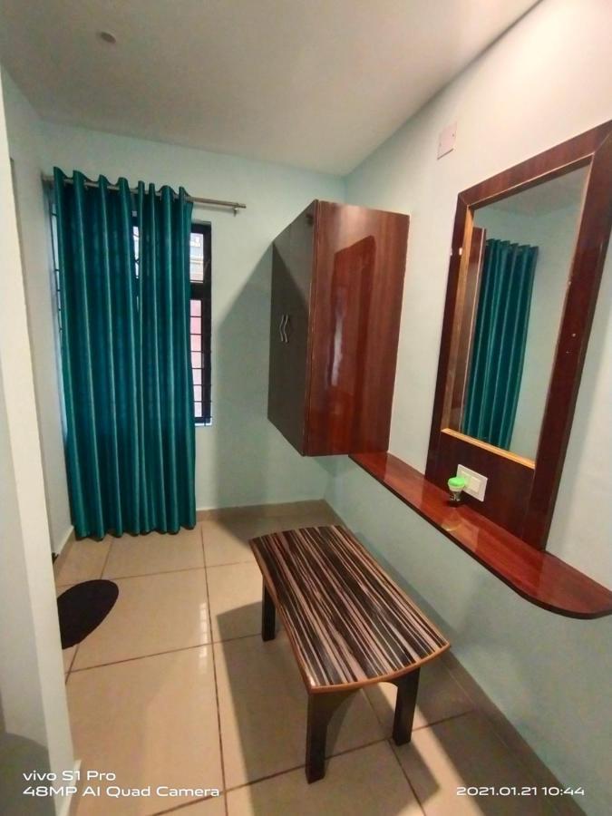 Shree Manjushree Residency Hotell Udupi Exteriör bild